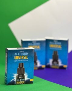 تصویری از بسته‌بندی باندینگ All Bond Universal Bisco در اندازه ۴ میلی‌لیتر، مناسب برای کاربردهای دندانپزشکی، در فروشگاه آکودنت.